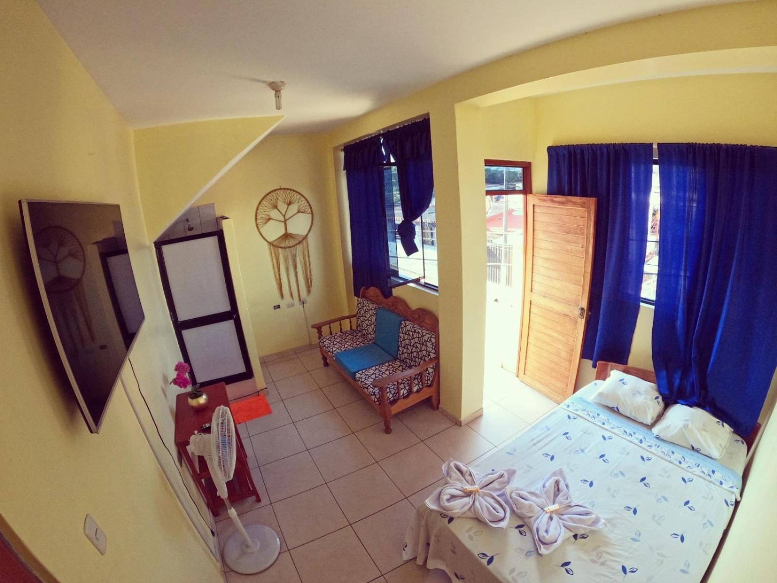 מלון טראפוטו Shoffi'S House Backpackers מראה חיצוני תמונה